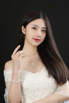 教育家邹中棠女儿海归00后诗人邹柠楠为《壹海珠珍珠》代言