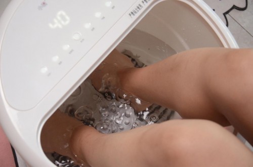 提升幸福感原来这样容易！抖音、小红书爆款“小晓泡脚桶”评测