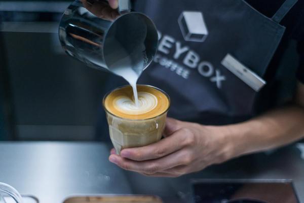 并不是每一杯咖啡都是蒲易创办的GREYBOX COFFEE