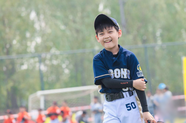 棒球少年佳节展开竞技 MLB First Pitch青少年棒球联赛北京开战