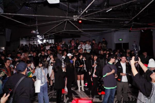 潮流新奥“义”，INXX 2021 SS“义”FashionShow