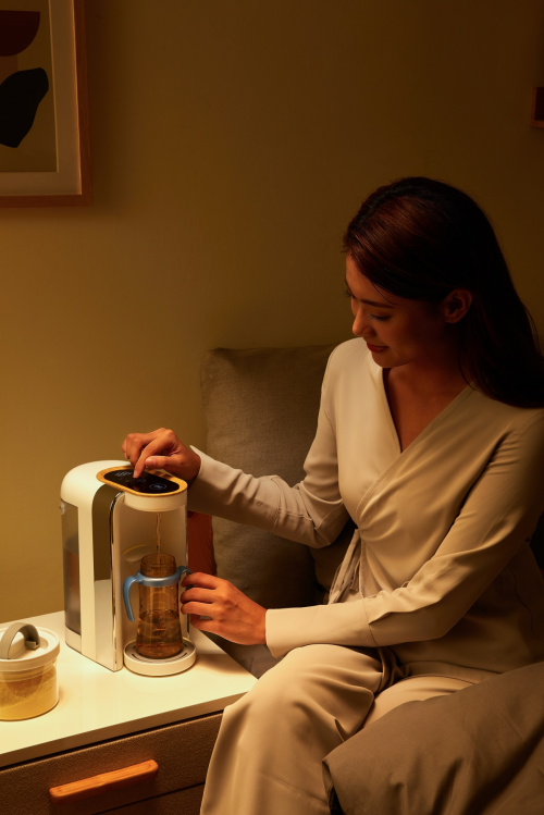 比即热饮水机好用，鸣盏即热茶饮机私人定制你的茶饮生活