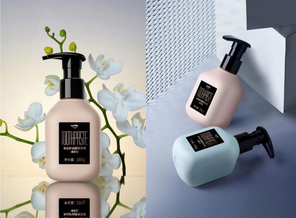 红海中抢占头部，如何看穿usmile的增长路径？