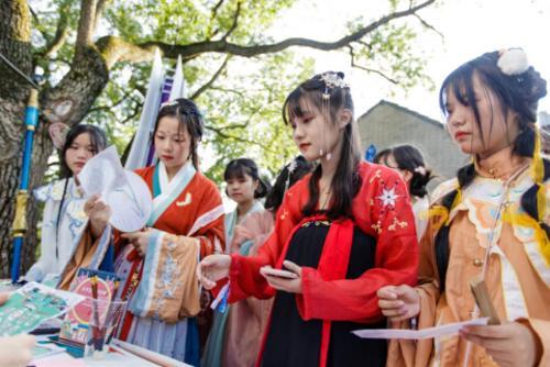 第十届湖笔文化节丰富新潮文化