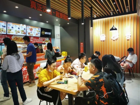 二十年新出发：派乐汉堡完成产品+品牌全面升级，新门店业绩屡创新高