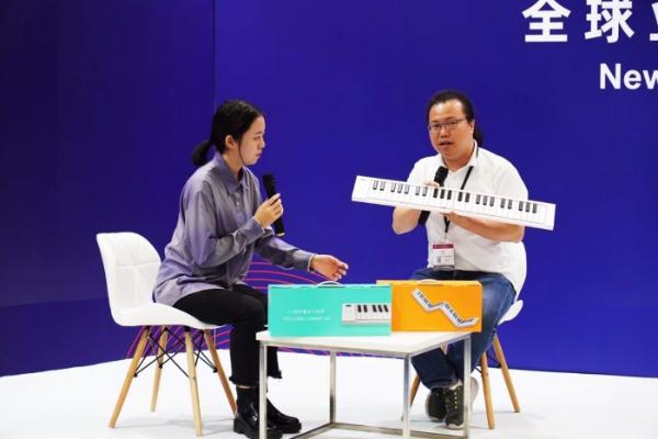 美派折叠钢琴惊艳亮相2020上海乐展