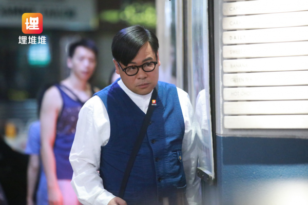 《木棘证人》开播上8分，TVB金牌绿叶韦家雄受访曝拍摄内幕