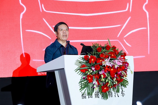 创业梦想 一车包办 致敬青年物流人！ 中国首个卡车新零售品牌凯曼重卡发布