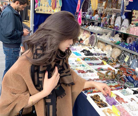 暖心冬季配饰上线寺库，风度温度都保住