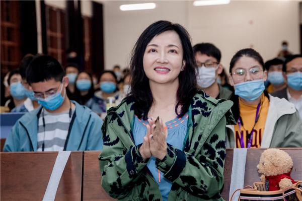 音乐戏剧电影《美丽的蓝色多瑙河》走进复旦大学 原华受邀参加观影分享会