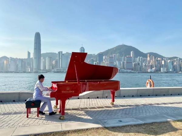 ​廖偲楷首次录制MV《黑键》，画面超震撼