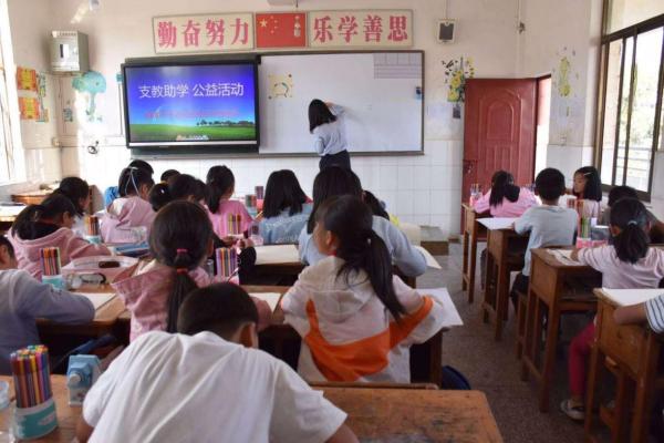 用实力诠释何为强大，成语舞台上的“冷面杀手”了解一下