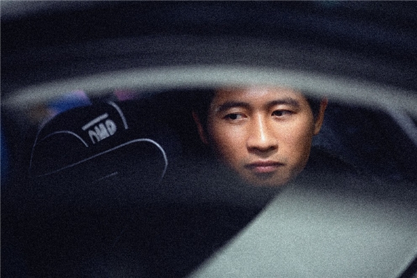 韩寒代言新商务男装，开启利郎新时代