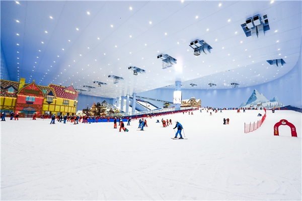 城轨新生活 花都很近 清远不远 广州融创文旅城打造空铁联运文旅标杆