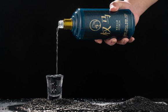  权马酱酒，中国人的精气神！贵州五星集团荣耀出品