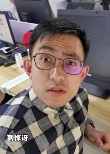 离开了马小策的朱一旦倍感孤独，不过！今天他俩又同框了！