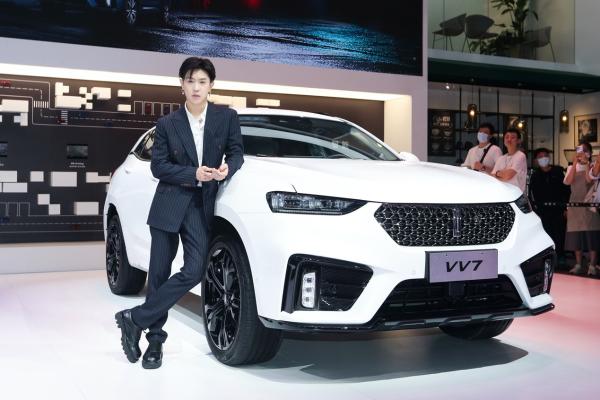 被马伯骞、央视四大名嘴齐pick，VV7科技版究竟有多强悍？