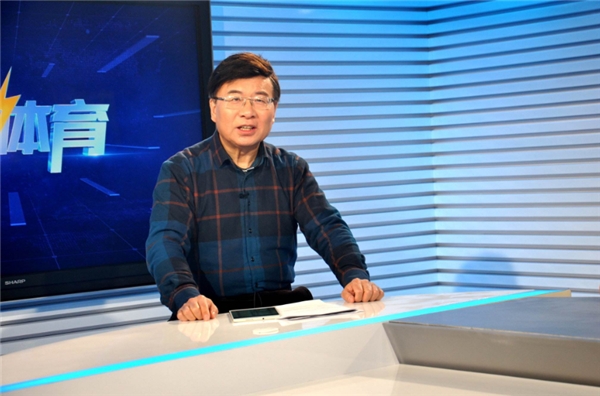 虎牙足球史上最特别的双口解说剪影海报曝光，6大标签引猜测