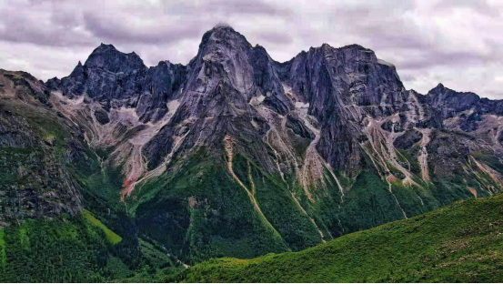  珠峰新高发布 长城炮与登山家孙斌以攀登者精神致敬巅峰