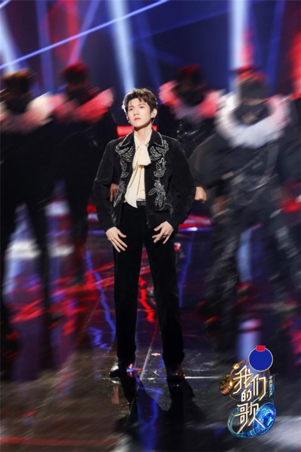 《我们的歌》常石磊王源高能舞台登上热搜 歌曲上线酷狗音乐