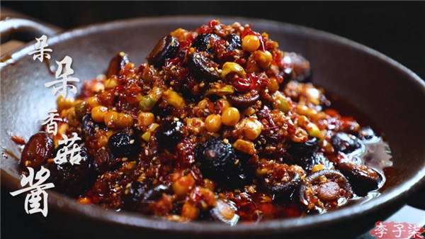 适时而食，李子柒遵循四季规律制作玫瑰酱香菇酱