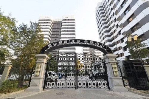 星光阿曼行业深耕四年，母婴健康服务全面升级