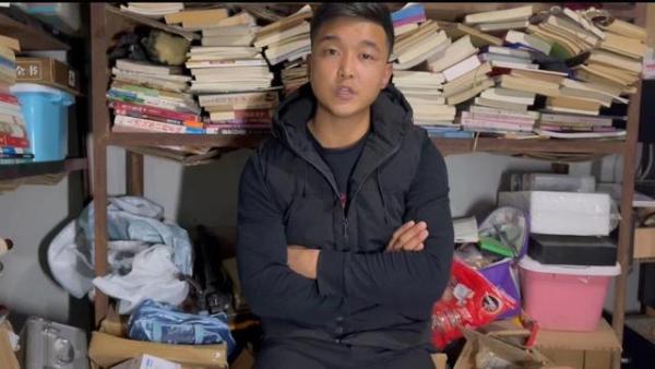 被收废品耽误的“段子手“走红抖音：900万人每天看他又捡了啥宝贝