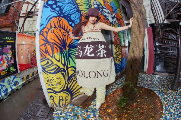 三得利乌龙茶新装升级，变帅不变心，这么潮的乌龙茶你见过吗？