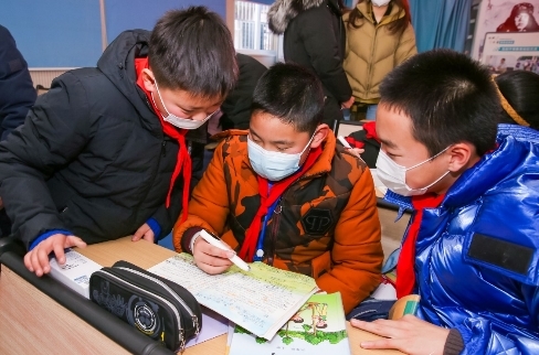  带上科技与公益，阿尔法蛋词典笔走进合肥市琥珀小学