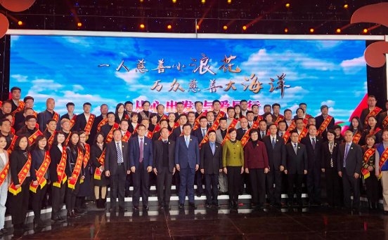 沃隆获2020“青岛慈善十佳”表彰，用爱心筑起防护长城