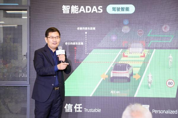 斑马智行发布CloudCar，首个跑在云上的“汽车”