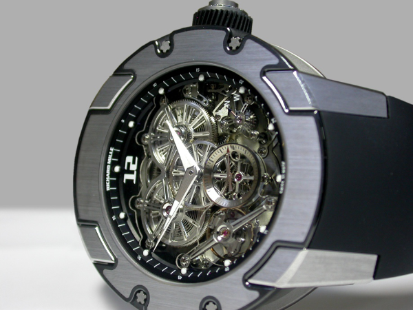 非凡机械性能的象征 RICHARD MILLE 里查德米尔RM 031天文台表