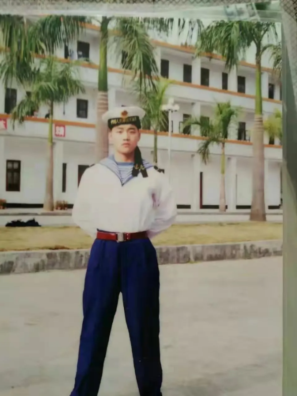  从汽车修理工到执业律师，侯绍林：人生就是要努力到无能为力｜对话浠商奋进者