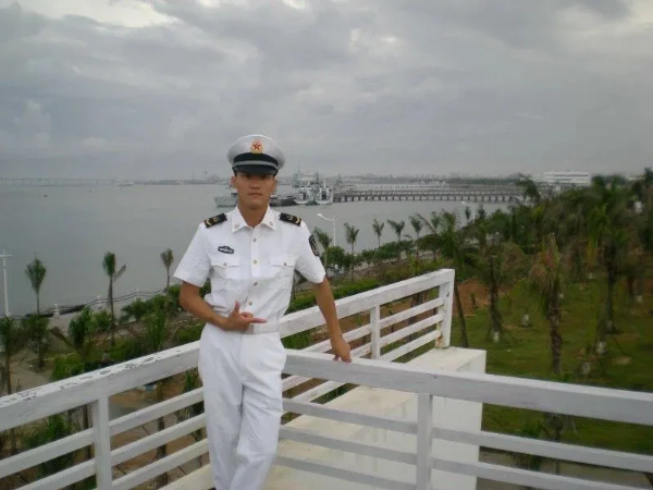  从汽车修理工到执业律师，侯绍林：人生就是要努力到无能为力｜对话浠商奋进者