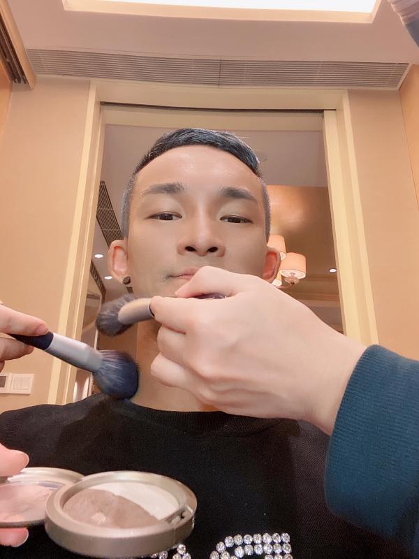 有态度的音乐舞者裴晓骏Alex为亚洲小姐舞台带来“梦想”