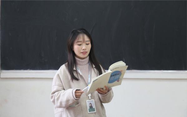 【2021年度哈文人物】品求正，行求实——王子丽