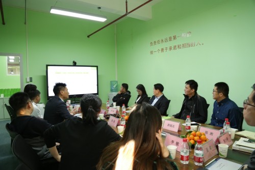 中国中小企业协会会长李子彬一行莅临酷客智能参观指导