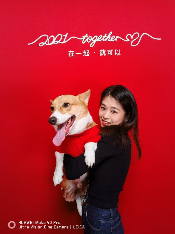前方高萌！华为旗舰店迎来了一批特殊的客人