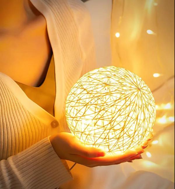 月影家居梦幻小夜灯，点亮你的美好夜晚