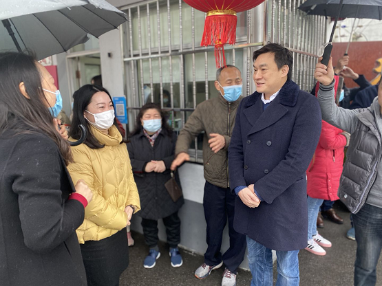 献爱心，传温情 上海市台协浦东工委主委、永和豆浆董事长林建雄慰问敬老院