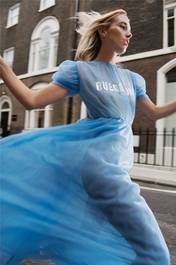  RUE AGTHONIS 品牌故事