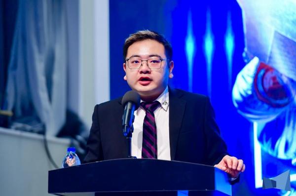 脱颖而出 极限超越 万维新媒裸眼3D新闻发布 打造传统视觉颠覆式创新