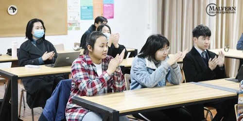 青岛墨尔文中学EPQ92%的达A率，成绩领跑全国！