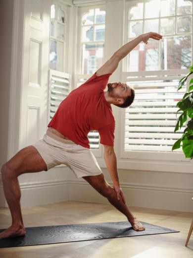 lululemon推出全新Take Form瑜伽垫