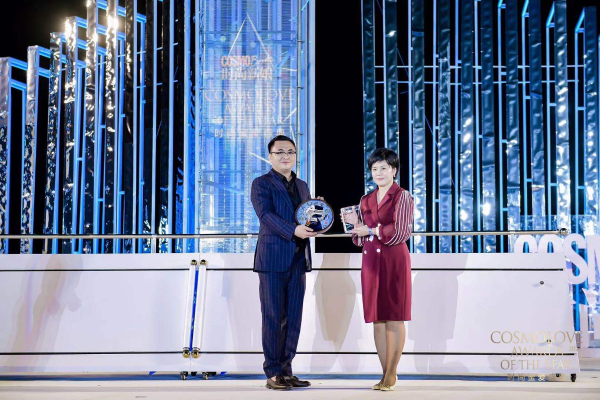 三亚市旅游推广局携手三亚旅文集团与《时尚新娘》联合打造2021时尚蜜爱盛典