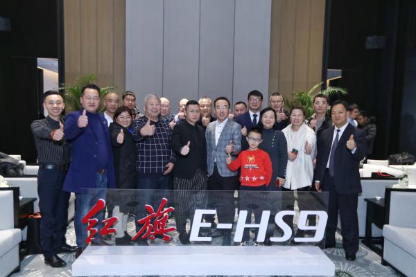 一路飘红“旗”报春 九重豪礼劲爆来袭