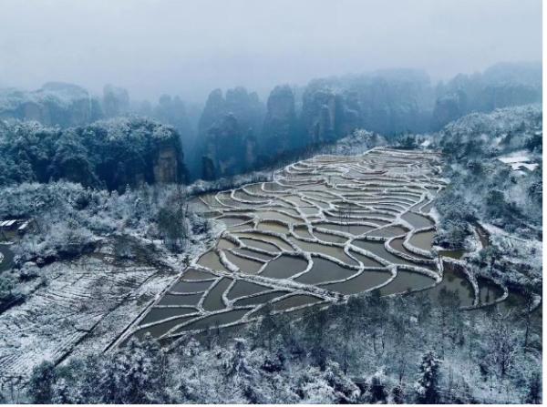 张家界“沧海桑田”：一览云间田园，体味土寨风情，堪称人间仙境