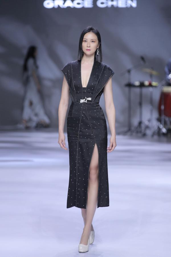 中国文化年开启GRACE CHEN 2021 SS中国风雅•琴系列发布