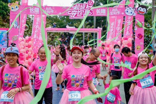 刷我滴卡！超级宠你节燃爆“她经济”消费新赛道