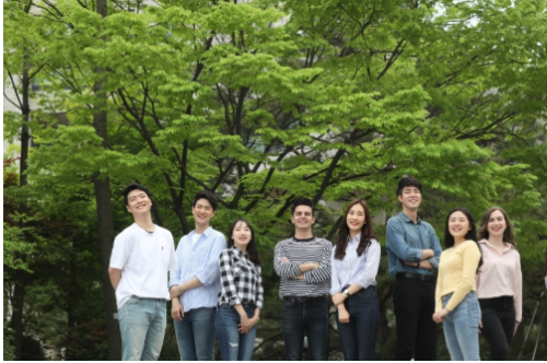 韩国加图立大学，标榜同时加强学生们的人品和实务能力的教育